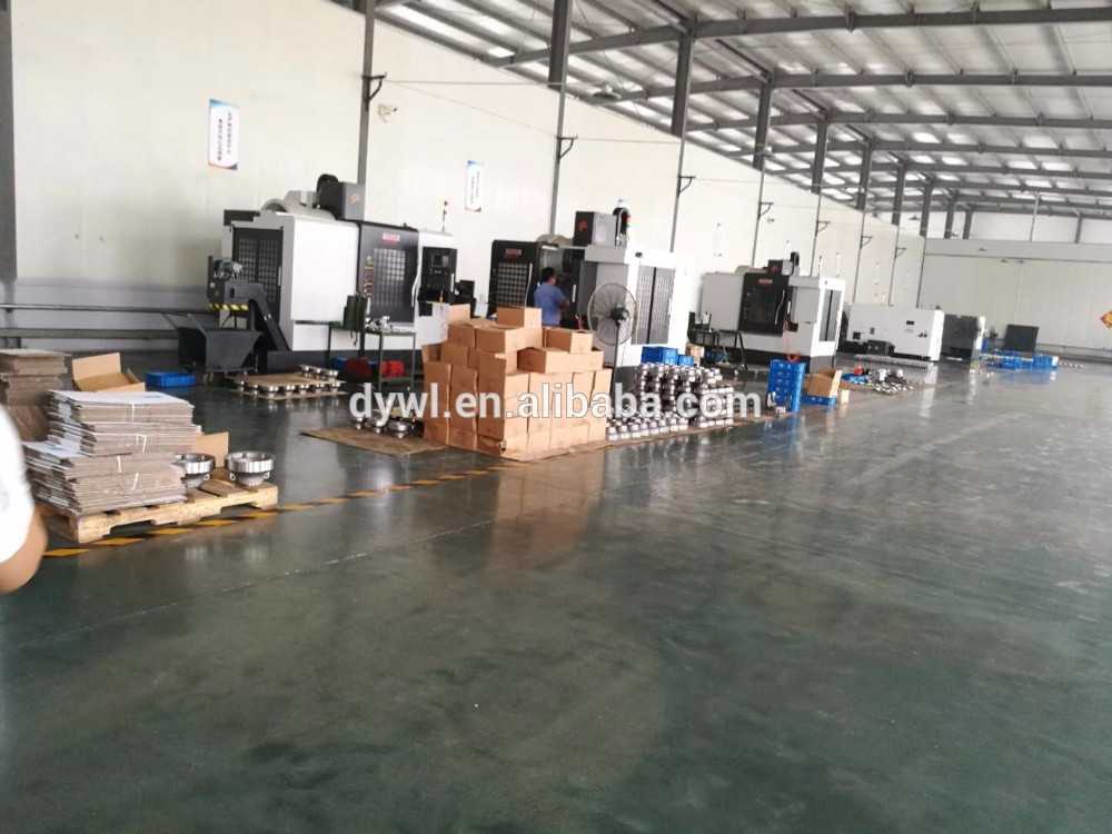 Chine fabricant de fonderie de moulage de précision d'usinage de pièces de moteur automatique China foundry manufacturer investment casting machining auto engine parts