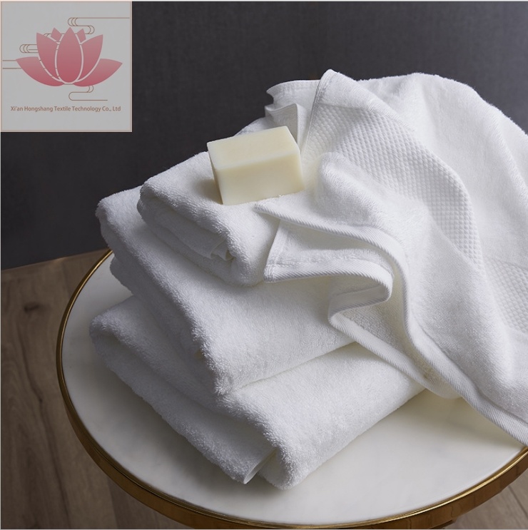 China Supplier Quality Cotton Printed White Velour Embroidery Hotel Bath Towel