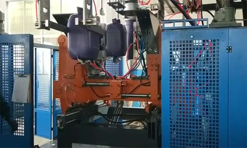 Extrusion Blow Molding Machine to Make Plastic Children's Toy