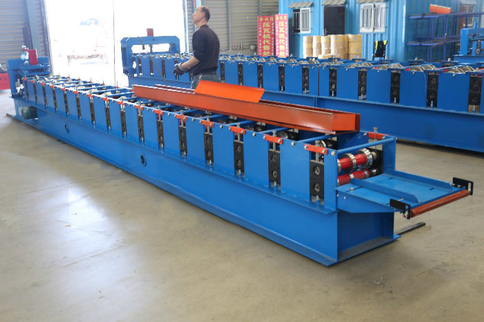 Metal Ridge Cap Corrugated aluminium Sheet Roof Making Roll Forming Machine