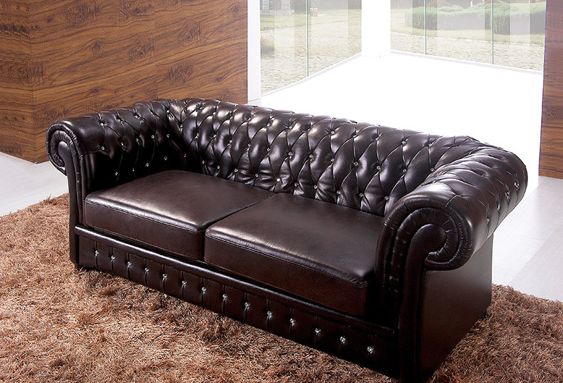 637 Classic Leather Chesterfield Sofa Set