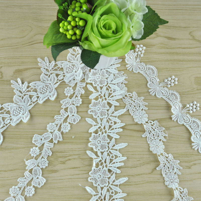 Factory Manufacturer 100% Polyester Embroidery Lace Trim/Textile Lace Trim