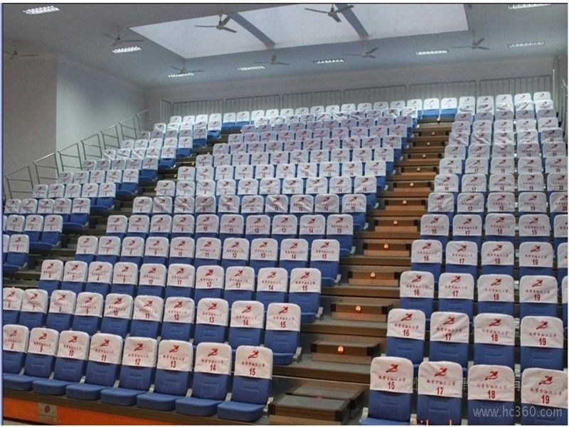 Indoor Arena Theater Auditorium School Retractble Bleachers with VIP Seats