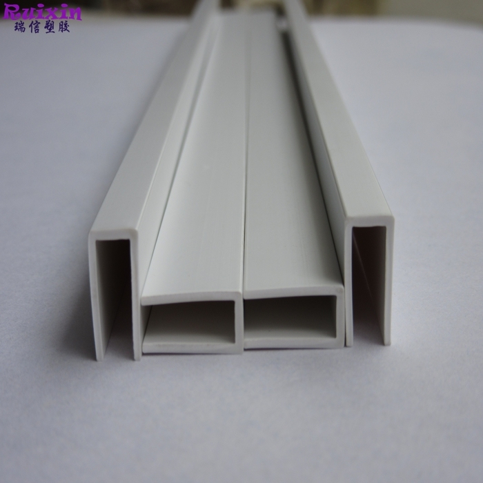 PVC Extrusion Clip for 5mm Board Single Opening