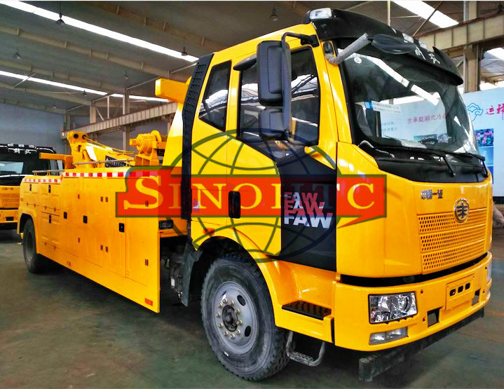 Crane Wrecker FAW Heavy Wrecker Truck With 8 tons Crane