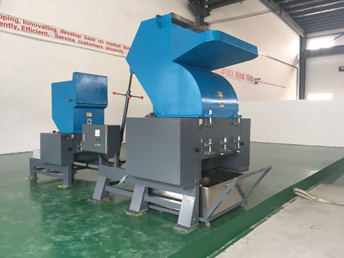 Plastic Grinding Cutting Crushing Machine for Pet Bottle PE Film