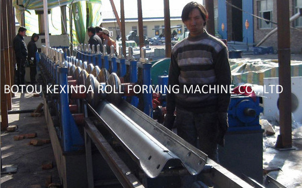 Automatic Two Waves Highway Guardrail Roll Forming Machine