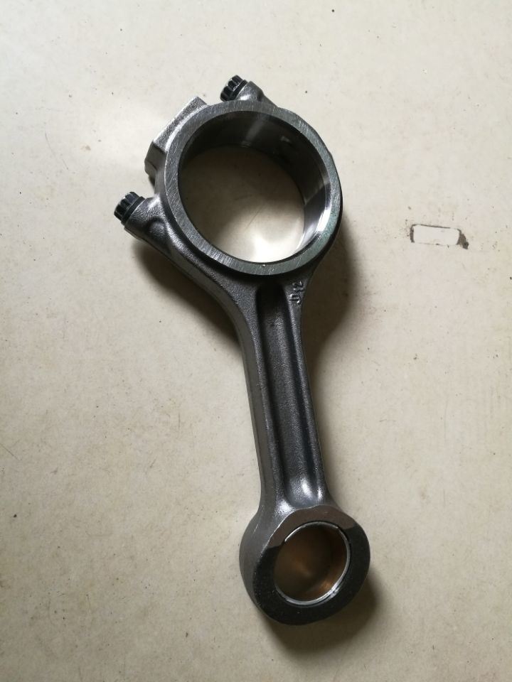 Brand New (Conrod) Connecting Rod for John Deere R500335