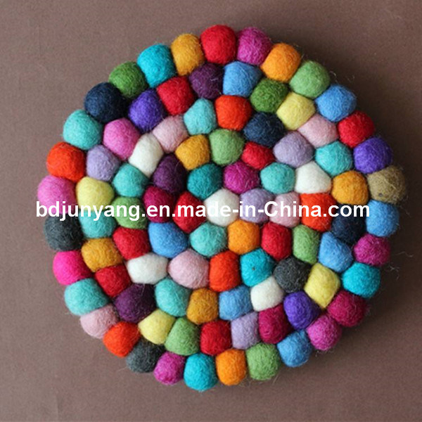 Table Decoration Green Color Wool Ball Pads