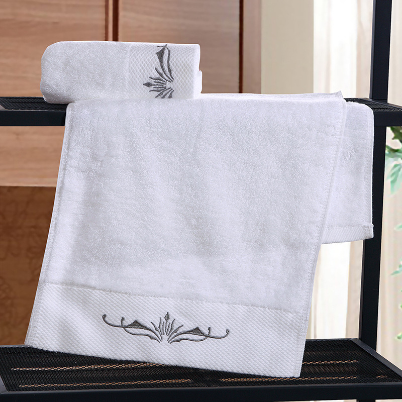 100% Cotton Dobby Custom White Embroidery Star Hotel Towel Bath Towel