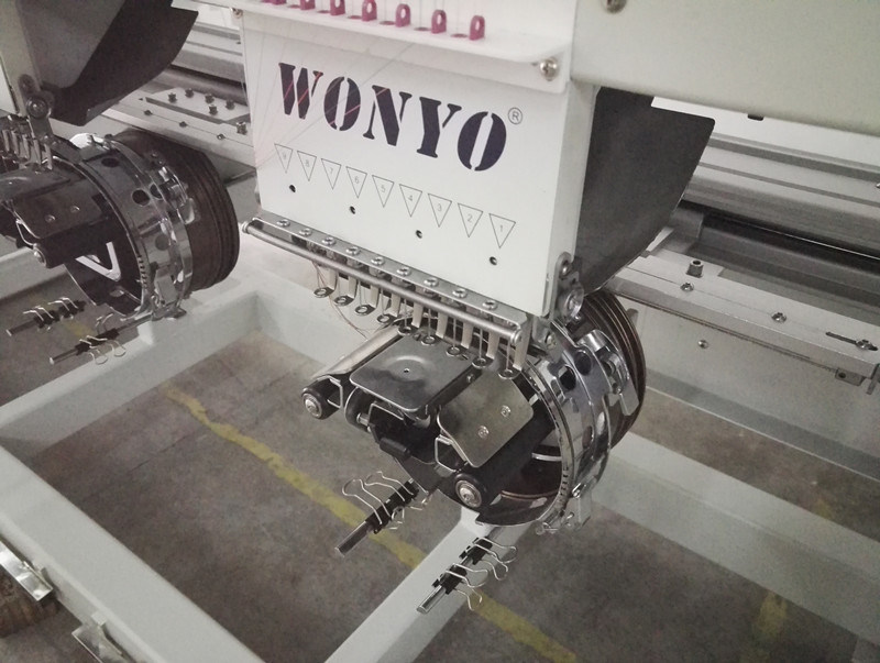 Industrial Embroidery Machine with 4 Heads and 9/12 Needles