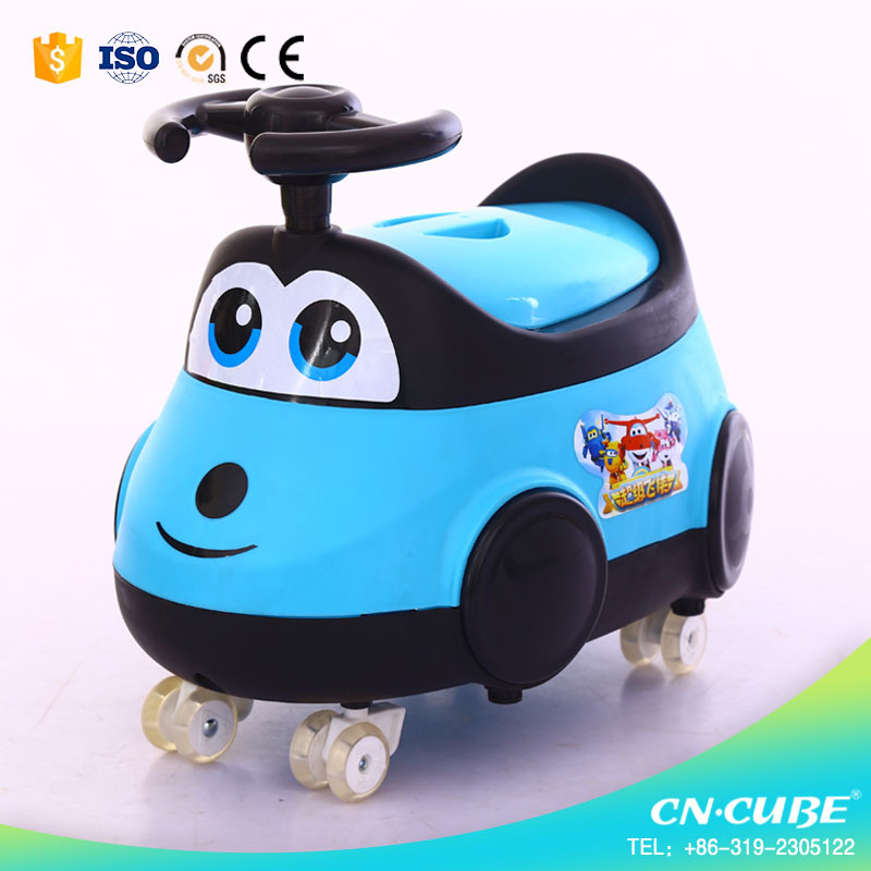 China Four Rotating Wheels Baby Potty Baby Training Toilet Chair for Baby Toy Car