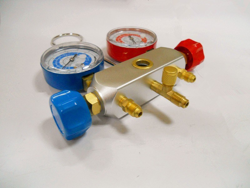 Customlized 2-Valve Manifold Refrigerant Pressure Gauge Set Pr4434