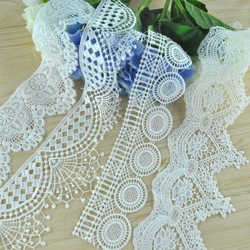 Factory Manufacturer 100% Polyester Embroidery Lace Trim/Textile Lace Trim