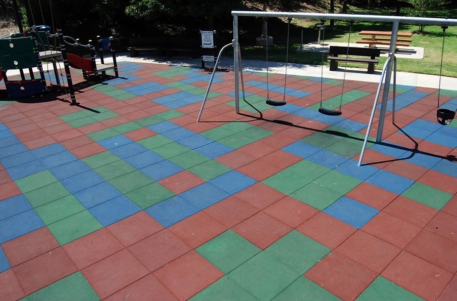 Factory Wholesale EPDM Durable Outdoor Playground Rubber Tile