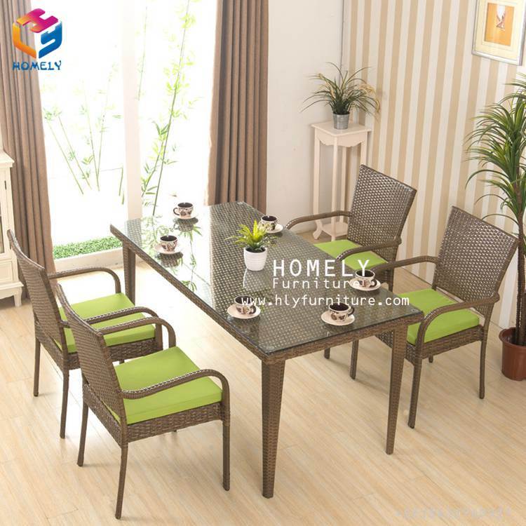 Hly Outdoor Furniture Garden Table Rattan Table and Chair