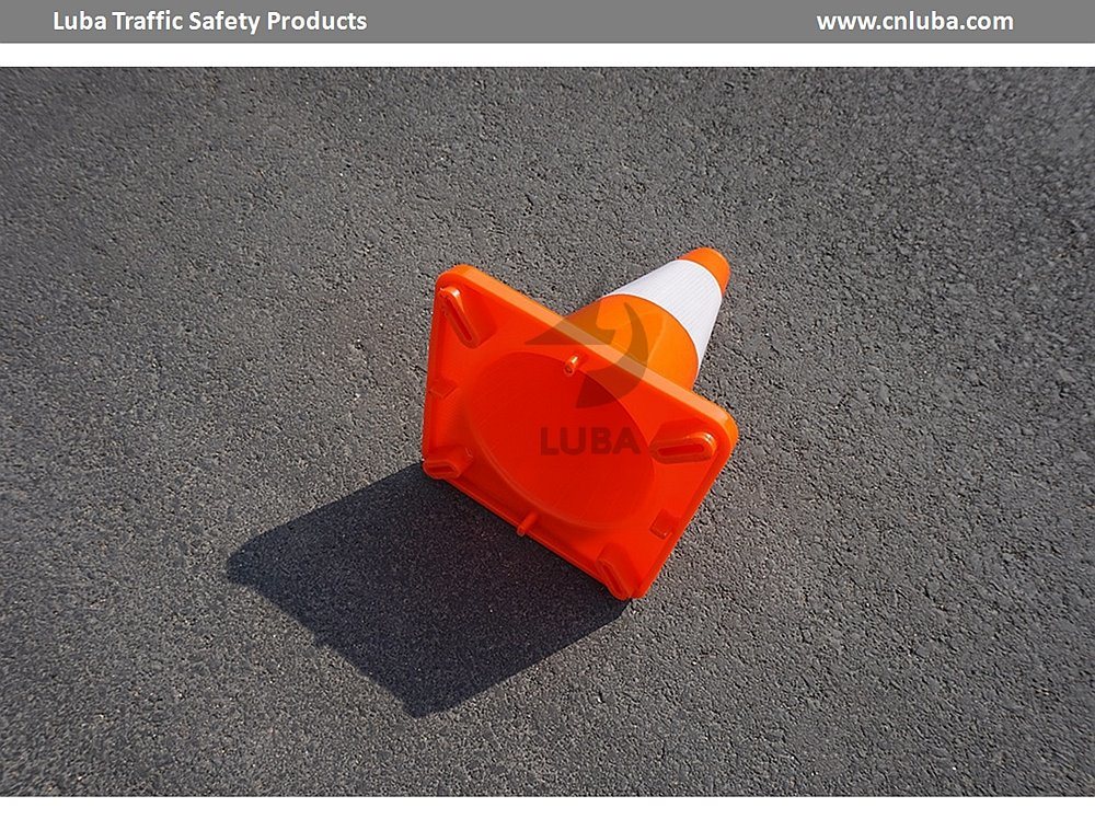 China Manufacturers PVC Traffic Road Safety Warning Cone