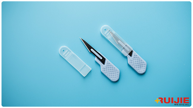 Disposable Safety Scalpel Surgical Blades with Plastic Handle