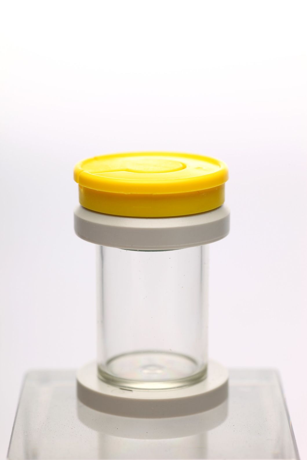 Yellow Cap Specimen Container, Sterile and Disposable
