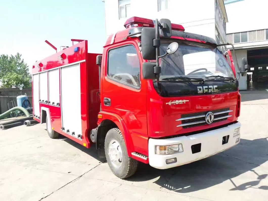 Dongfeng 4X2 5ton Water Tank Fire Fighting Truck for Sale