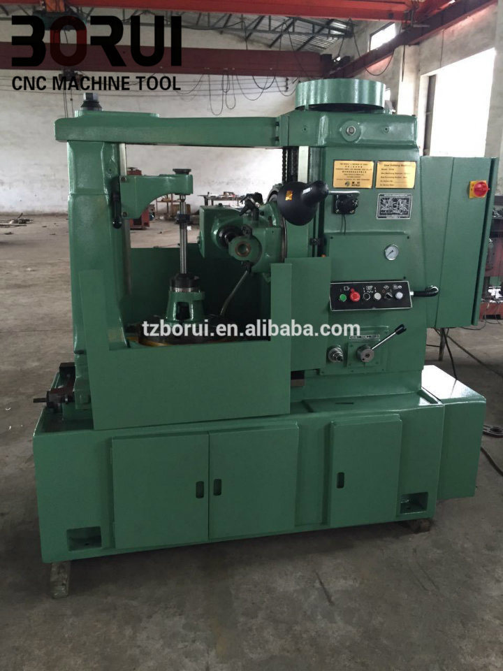 Gear Hobbing Machine Cut Helical Gears, Worm Wheels and Cylindrical Gearsyk3150 with Easy Operation