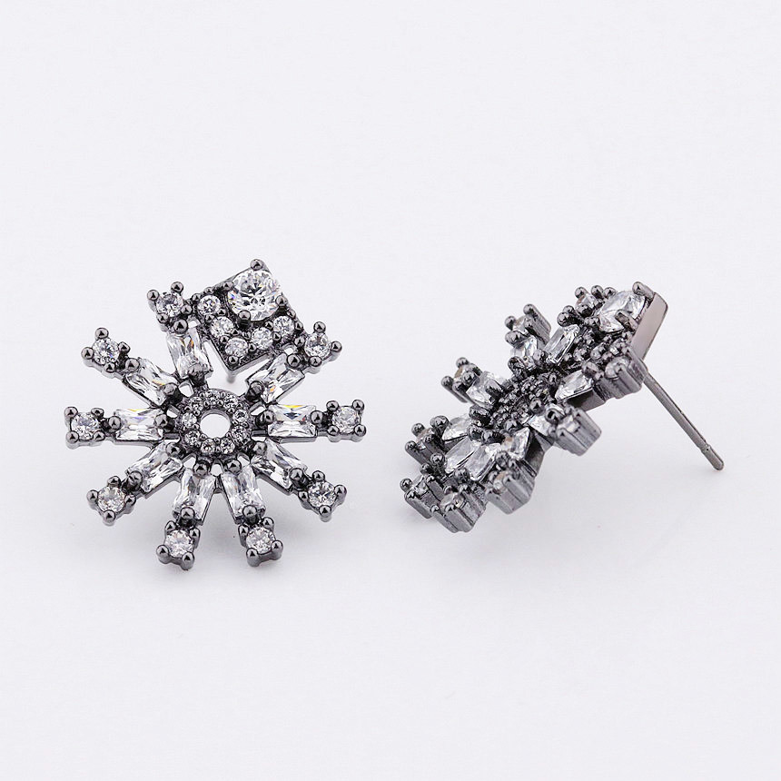 Snowflake Shape Stud Earring with Micro Pave Setting