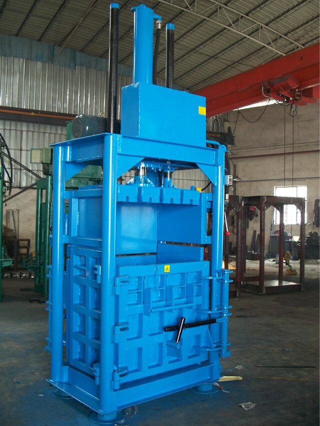 Small Vertical Hydraulic Baler Machine Packing Waste Paper Baler Equipment