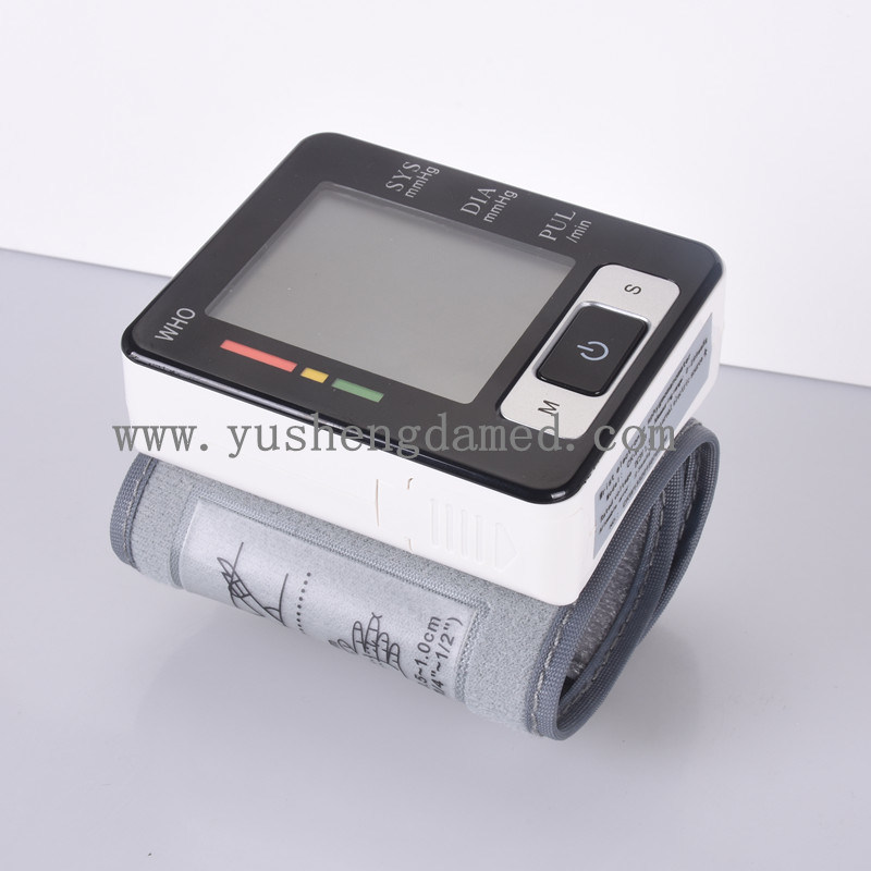 Ce Certificated Medical Equipment Wrist Type Blood Pressure Monitor Ysd733