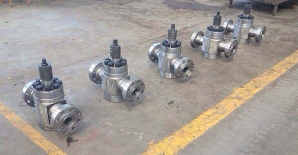 API 6A High Pressure Rising-Stem Manual Gate Valve