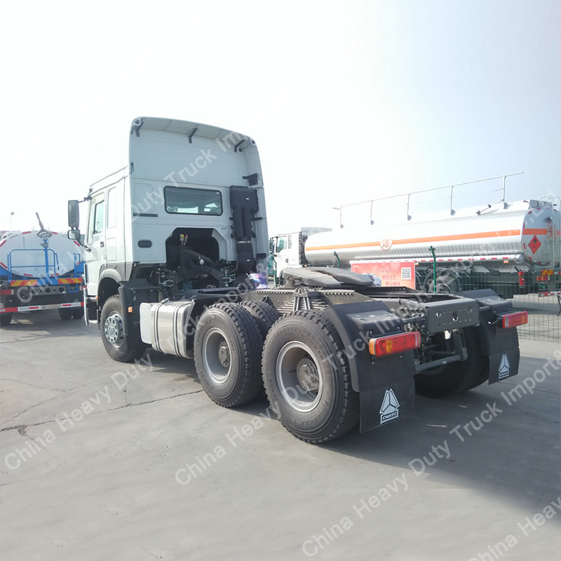 Sinotruk HOWO 6X4 Heavy Duty Tractor Head Truck