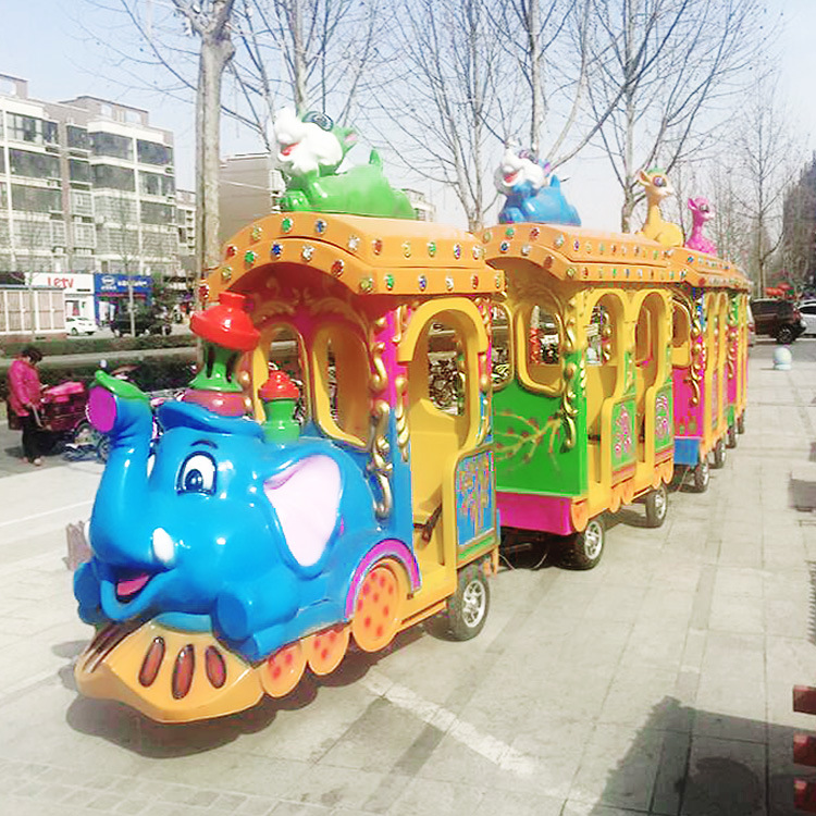 Amusement Park Mini Electric Trackless Adult Battery Tourist Train Rides for Sale