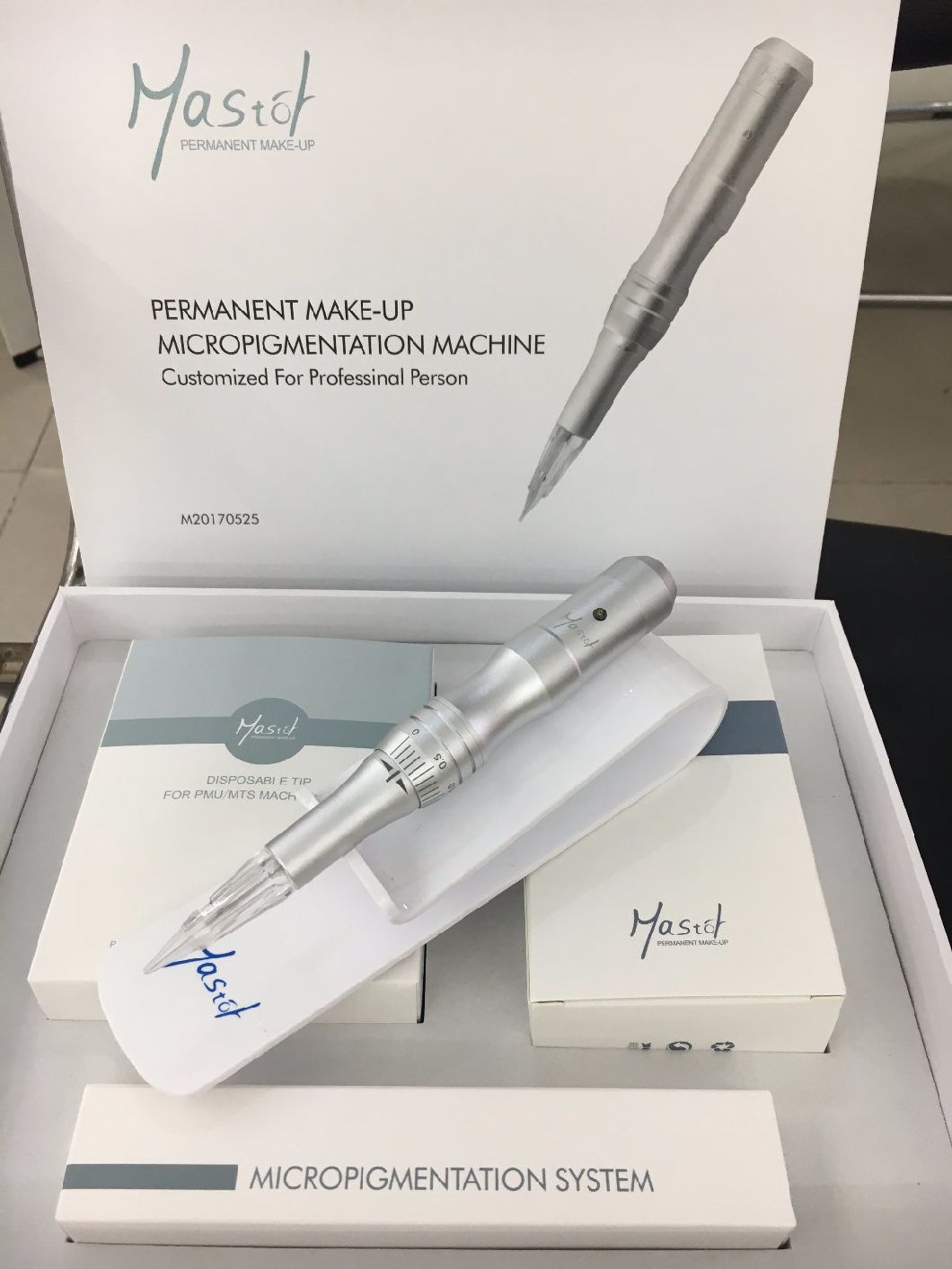 Rechargeable Dermapen Skin Microneedle Therapy Machine