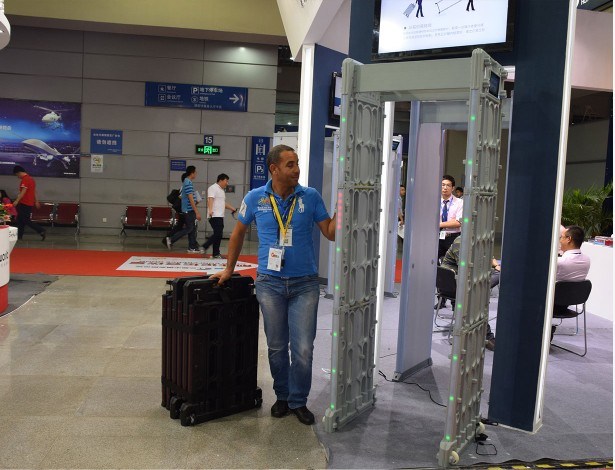 Anti Interference Full Body Metal Detectors / Walk Through Security Scanners