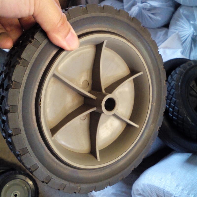 7 Inch Rubber Semi-Pneumatic Wheel for Lawnmower