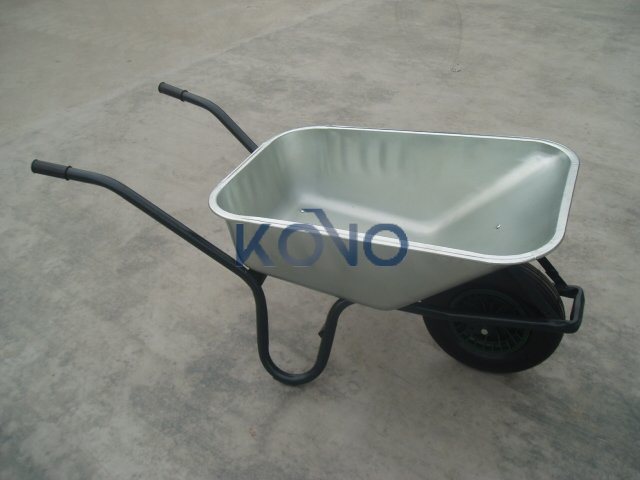 European Garden Wheelbarrow with Plastic Rim