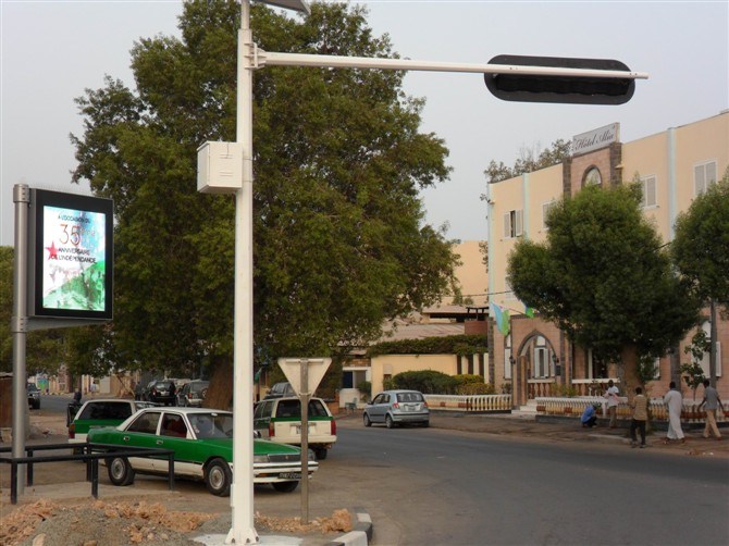 Traffic Signal CCTV Camera Galvanized Steel Pole