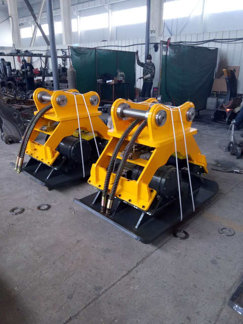 Construction Machinery Parts Excavator Attachment Hydraulic Plate Rammer Compactor