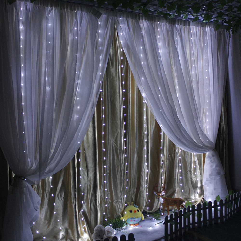 RF Controller Safe Low Voltage UL588 LED Curtain Lights with Remote