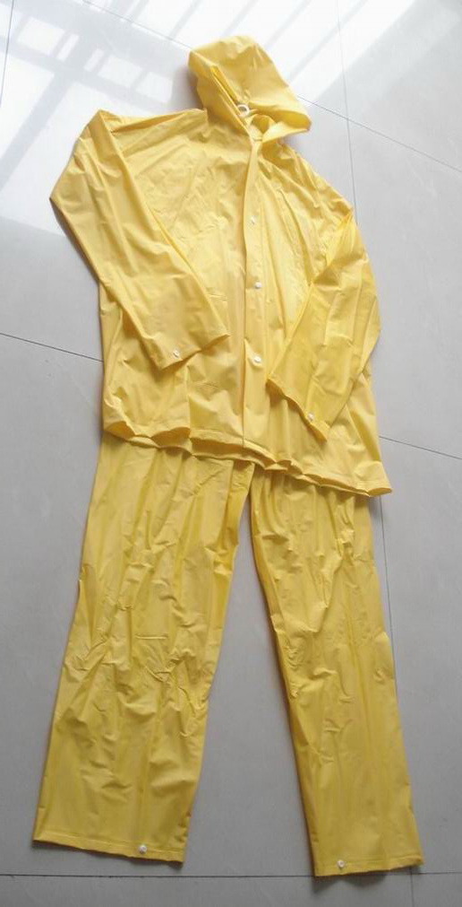 Various Yellow PVC Raincoat, PVC Rainwears, Work Raincoat, Safety Raincoats, Work PVC Rainsuit, Waterproof Is Well Ventilated Raincoat