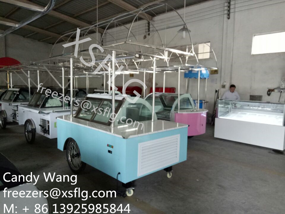 Gelato Cart / Ice Cream Trolley Display Showcase / Italian Gelati Cars Freezers with Wheels for Sale