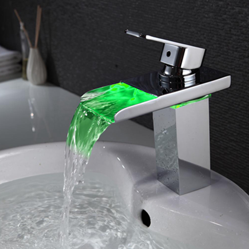 New Design Waterfall Basin Faucet with LED
