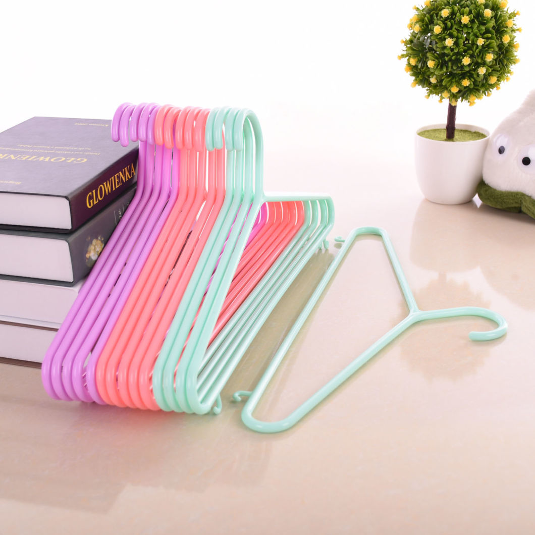 Hot Selling Simple Timeless Style Cloth Plastic Hanger with Hook