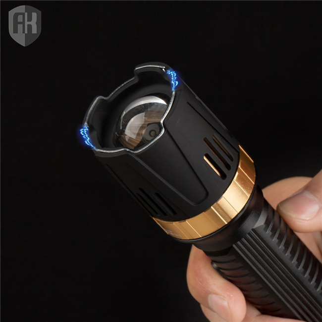 2017 Zoomable Self Defense Flashlight Stun Guns