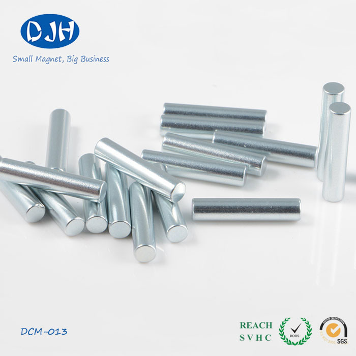 RoHS Approved Super Strong Industrial Bar Shaped Neodymium Magnet