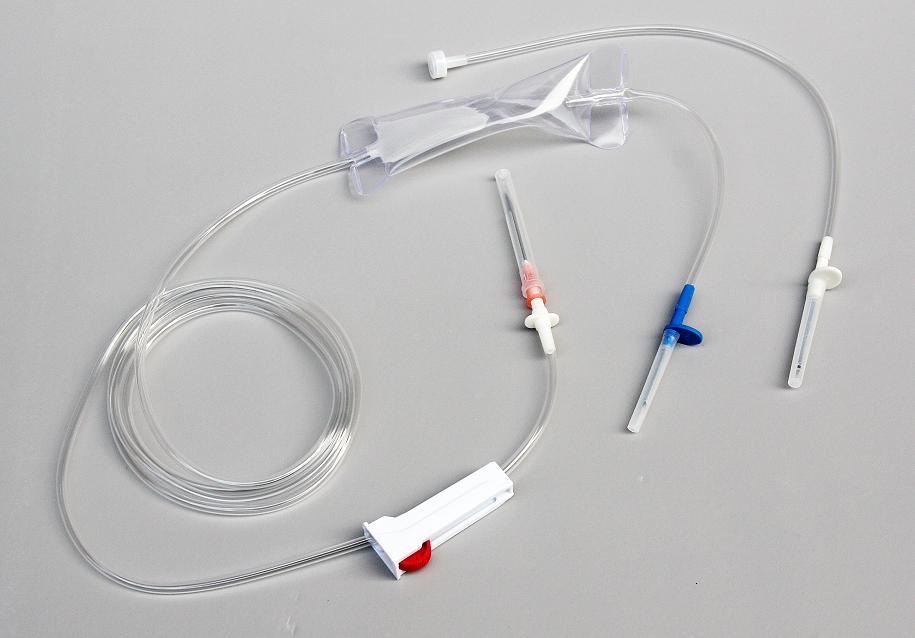 Disposable Blood Transfusion Set with Needle