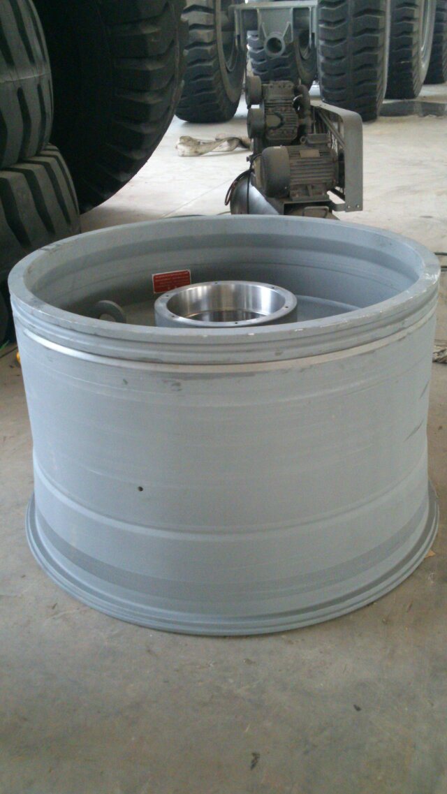 Steel Mold on Rim for Solid Tire