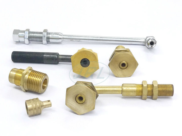 Air-Liquid Valves for Agricultural Tractors/Tubeless Tire Valves