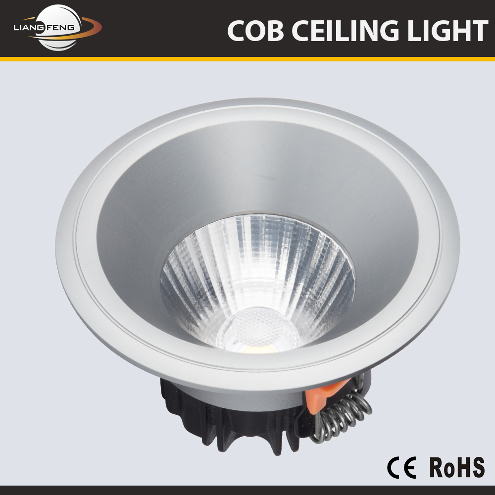 China Manufacturer 2018 New Model 2 Years Warranty Spotlight 7W COB LED Downlight