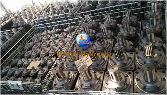 Tapered Roller Bearing Structure Hydraulic Motor Cycloid Motor Bmt-315 Omt315 Suitable for Large Machinery