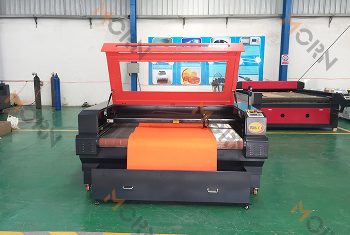 1600X1000mm CO2 Fabric Laser Cutting Machine with 80W/100W/130W/150W